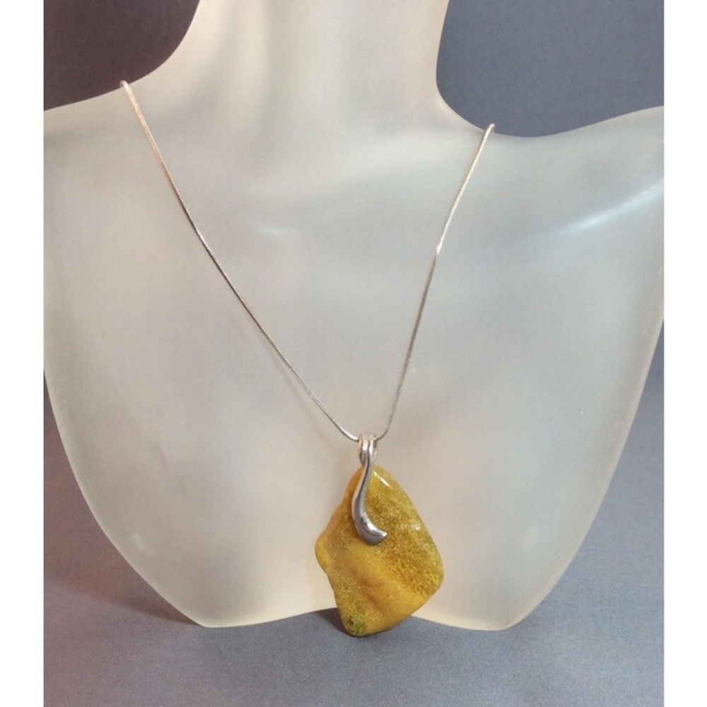 Sterling silver natural Amber pendant necklace 18” snake chain